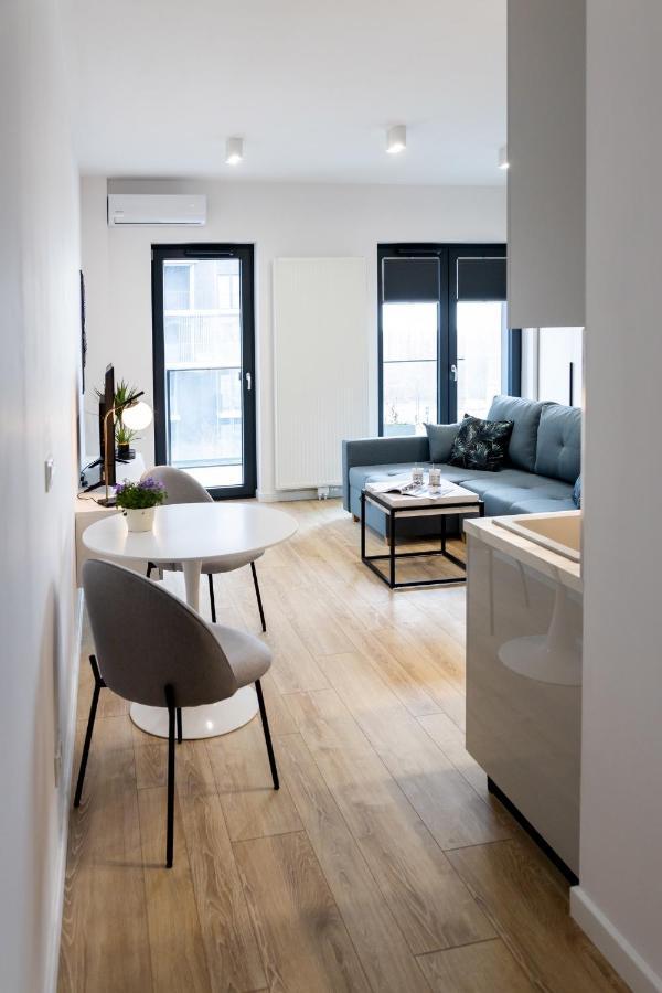 Downtown Apartments ,Next To Spodek-Free Parking كاتوفيتسه المظهر الخارجي الصورة